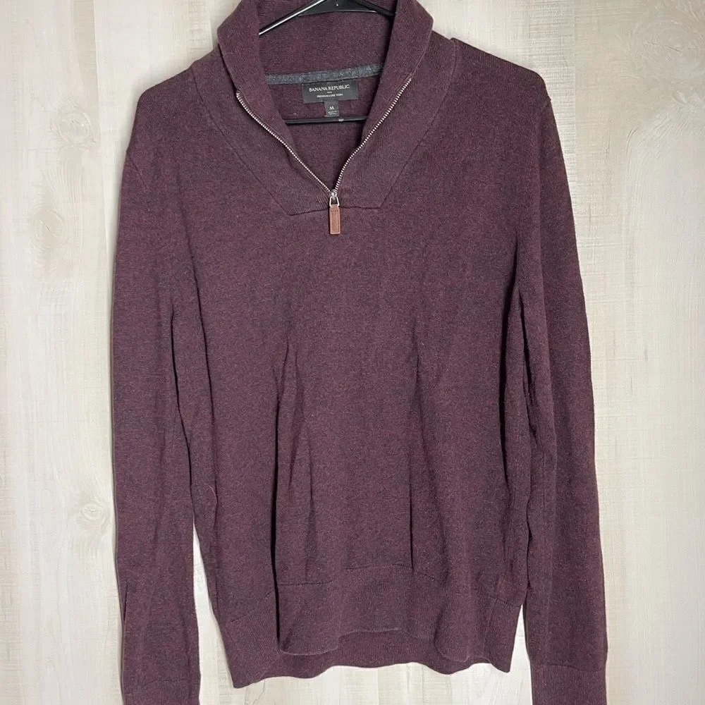 Banana Republic‎ long sleeve pullover purple 1/4 zip sweater, size. Medium